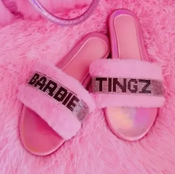 Casual slippers